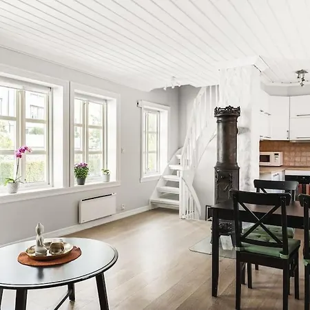 Sjarmerende Enebolig I Sandviken Ferienhaus Bergen