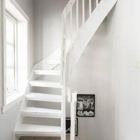 Ferienhaus Sjarmerende Enebolig I Sandviken