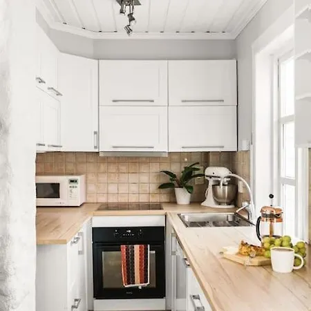 Ferienhaus Sjarmerende Enebolig I Sandviken *